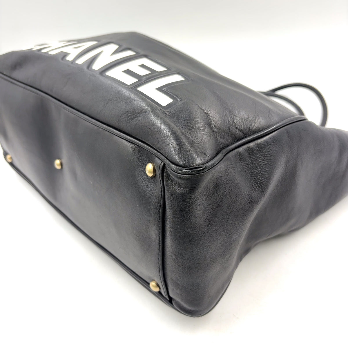 Pre-Owned camellia logo Serial number starting with 7 tote bag black lambskin Gold CHANEL