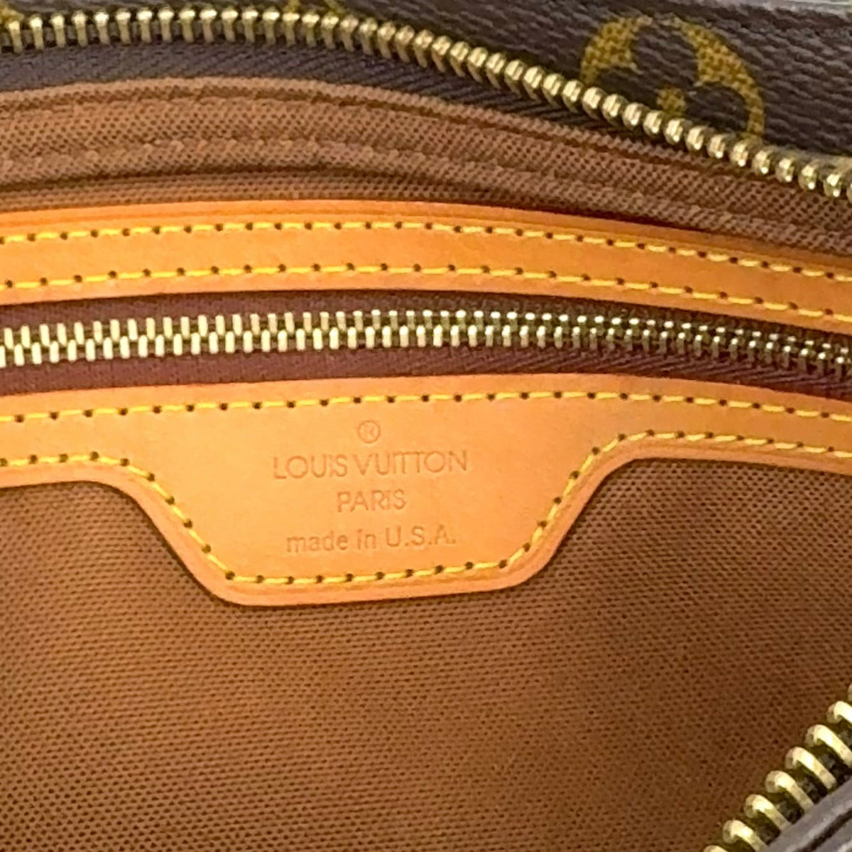 Pre-Owned Trotteur monogram Shoulder bag Brown Leather PVC Gold M51240 LOUIS VUITTON