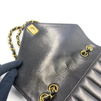 Pre-Owned mademoiselle Chevron Serial number starting with 2 chain shoulder bag black lambskin Gold CHANEL