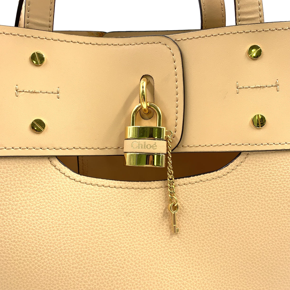 Pre-Owned Avi tote bag ivory Leather Gold Chloe