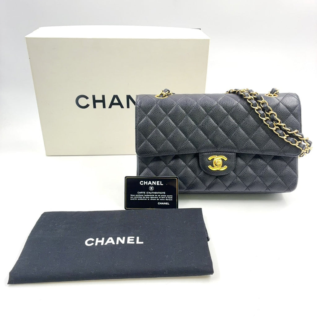 Pre-Owned Matelassé 25 Double-flap chain shoulder bag Serial number starting with 11 W chain shoulder bag black Grained Calfskin Gold A01112 CHANEL