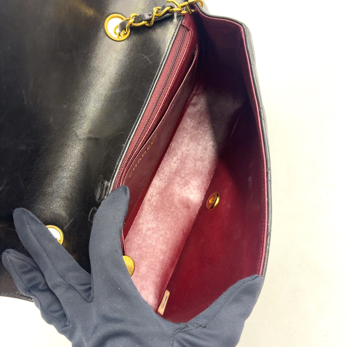 Pre-Owned matelasse Diana Flap Serial number starting with 2 Shoulder bag black lambskin Gold A01165  CHANEL