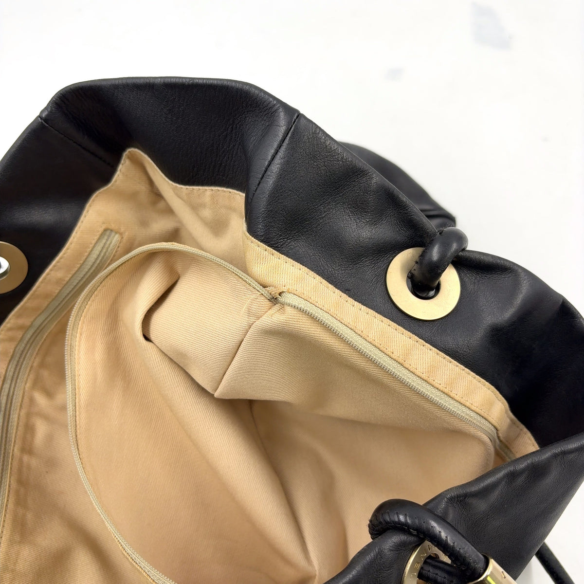 Pre-Owned camellia logo Serial number starting with 7 tote bag black lambskin Gold CHANEL