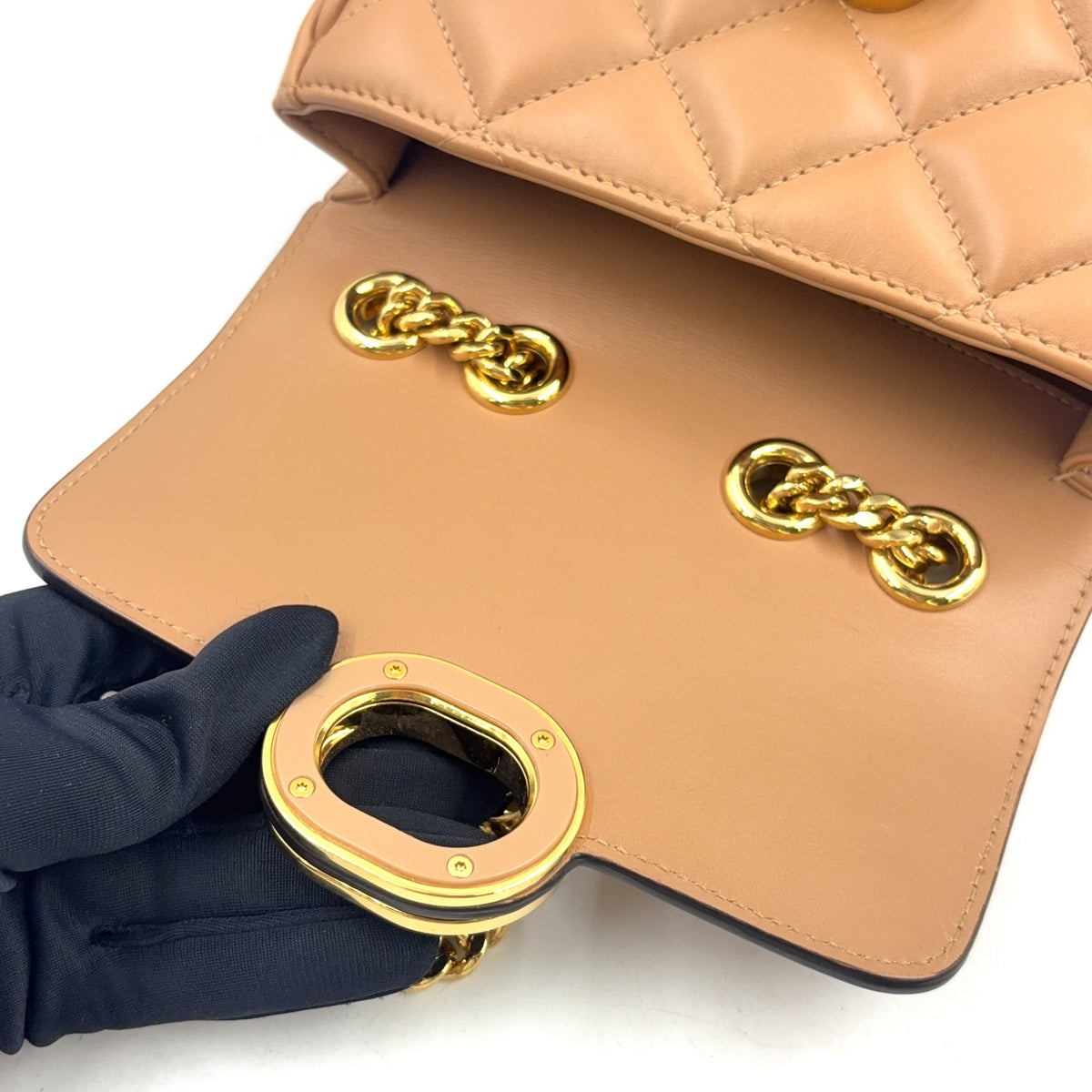 Pre-Owned Deco mini quilting chain Shoulder bag beige Leather Gold 741457 GUCCI
