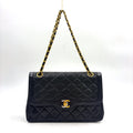 Pre-Owned Paris exclusive matelasse double flap 6-digit serial number Shoulder bag black lambskin Gold CHANEL