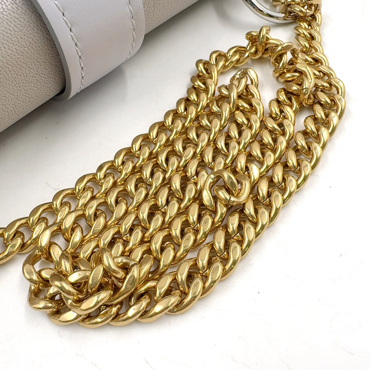 Pre-Owned Abby mini chain Shoulder bag Light gray Calfskin Gold Chloe