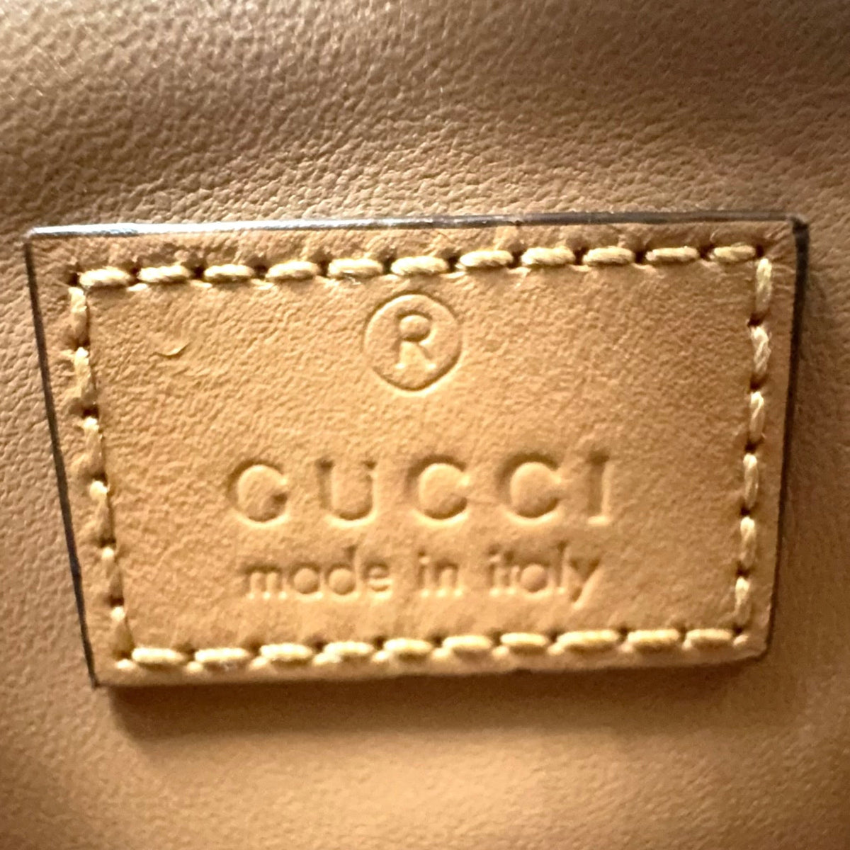 Pre-Owned Deco mini quilting chain Shoulder bag beige Leather Gold 741457 GUCCI