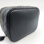 Pre-Owned Bicolore vanity bag Unknown serial number Handbag black Leather Gold A01618 CHANEL
