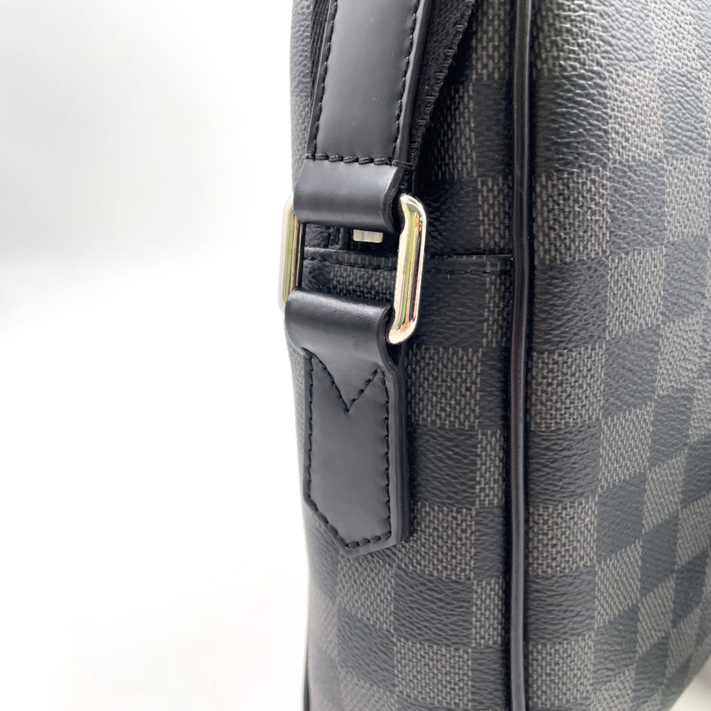 Pre-Owned Dayton PM Damier Graphite With Certificate of Authenticity Shoulder bag black Leather PVC Silver N41408 LOUIS VUITTON