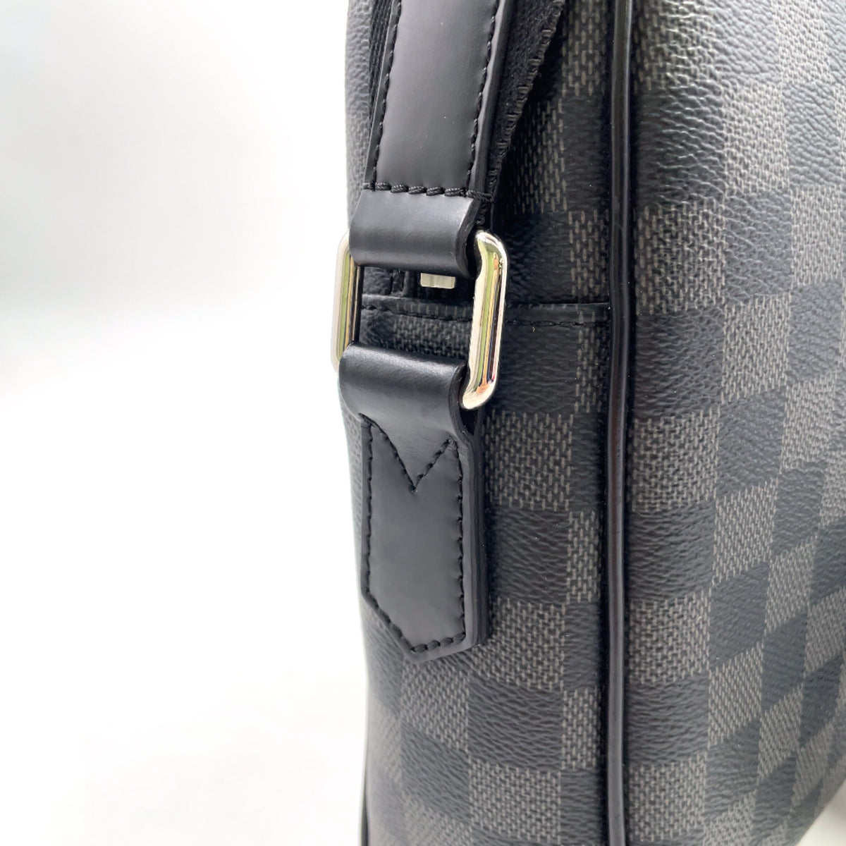 Pre-Owned Dayton PM Damier Graphite With Certificate of Authenticity Shoulder bag black Leather PVC Silver N41408 LOUIS VUITTON