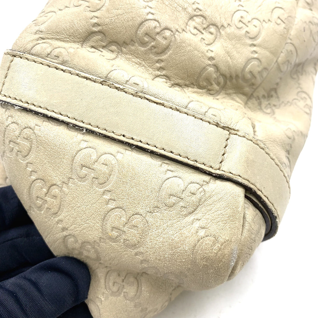 Pre-Owned Abby Handbag ivory Leather Gold 130736 GUCCI