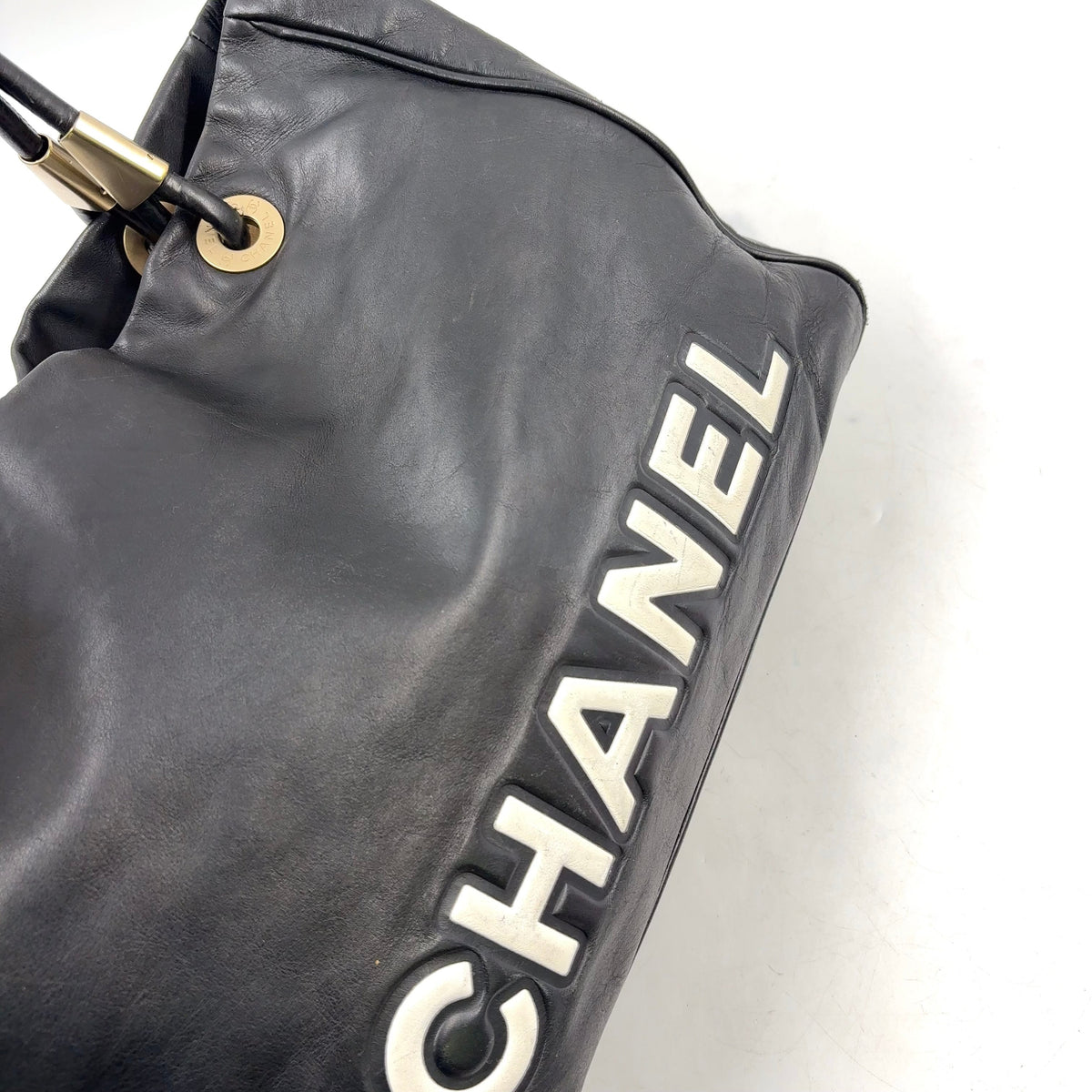 Pre-Owned camellia logo Serial number starting with 7 tote bag black lambskin Gold CHANEL