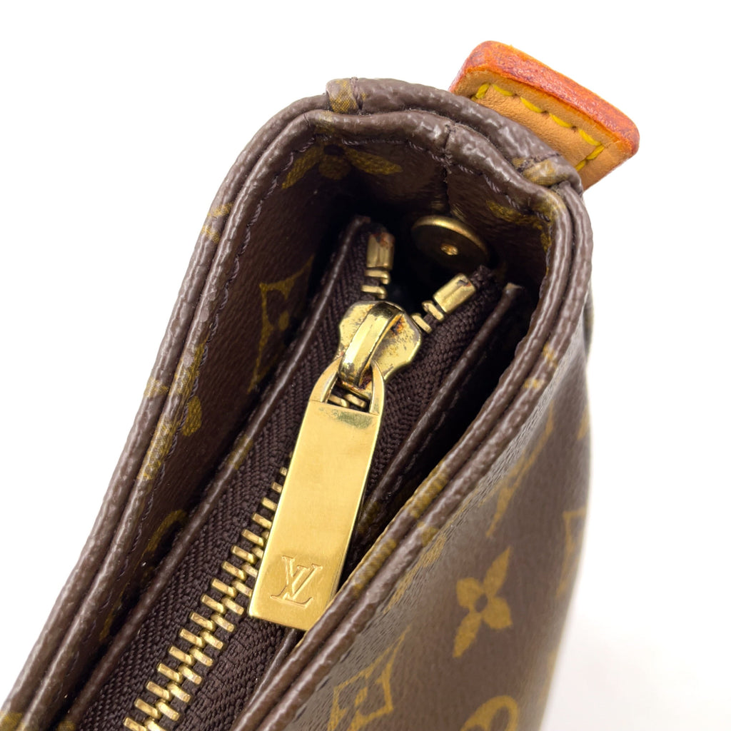 Pre-Owned Looping GM monogram Shoulder bag Brown Leather PVC Gold M51145 LOUIS VUITTON