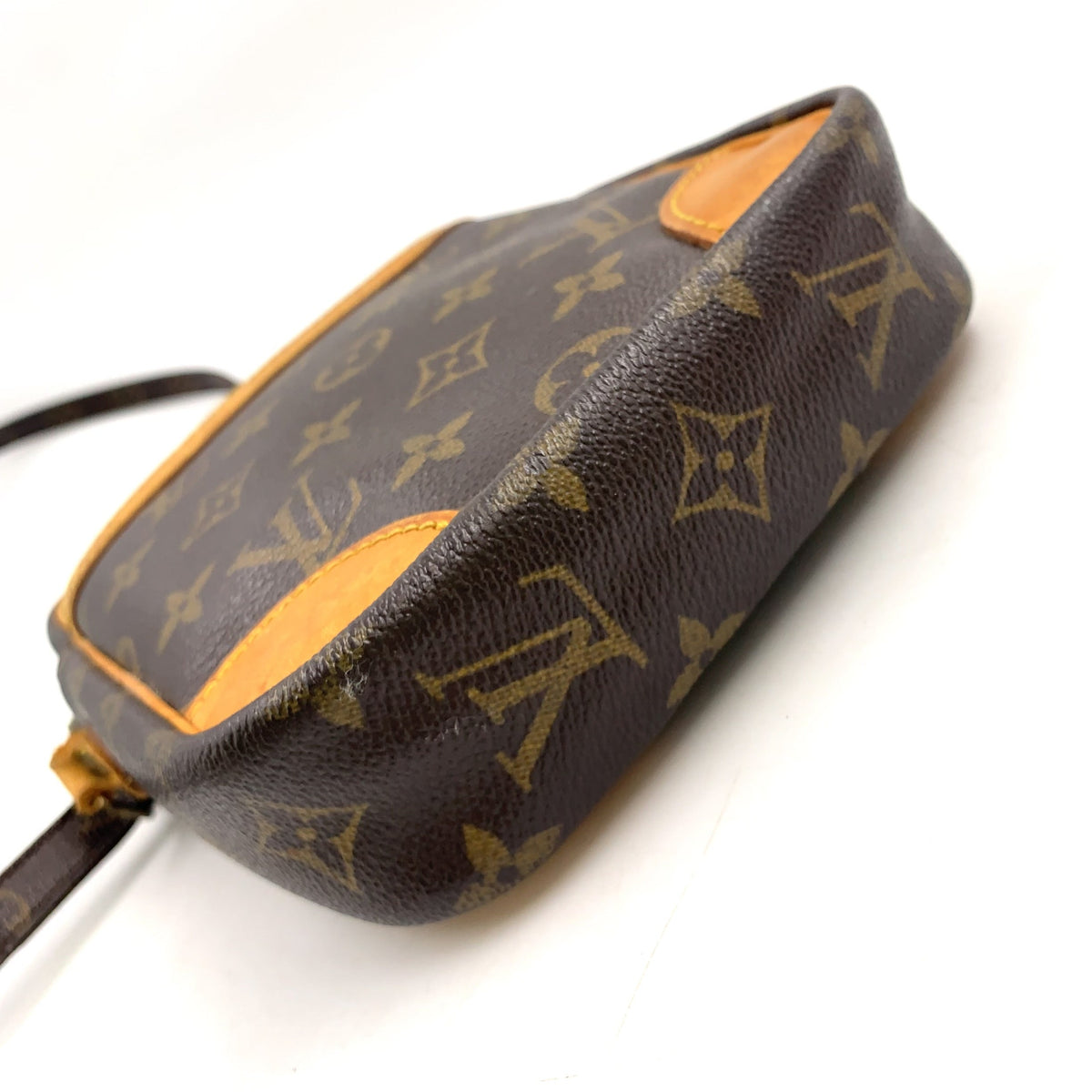 Pre-Owned Danube monogram Shoulder bag Brown light brown Leather PVC Gold M45266 LOUIS VUITTON