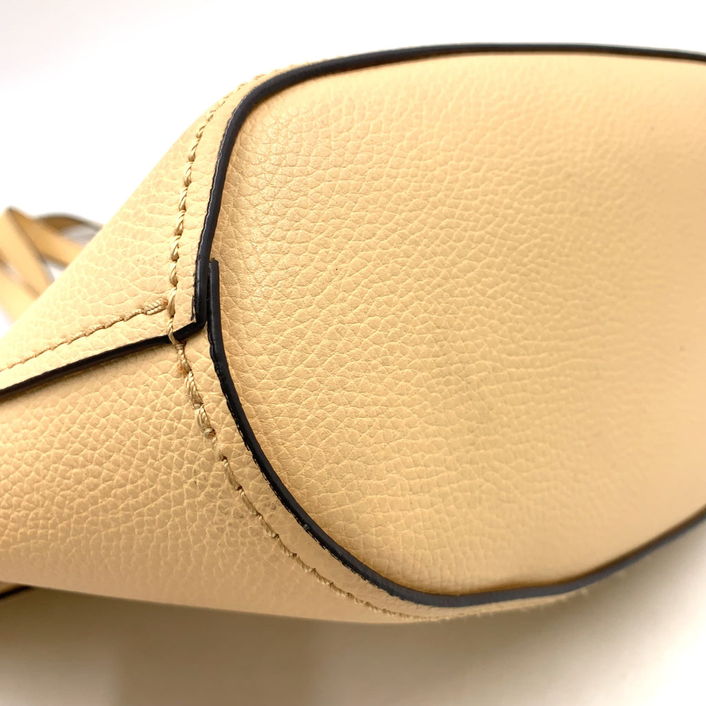 Pre-Owned Avi tote bag ivory Leather Gold Chloe