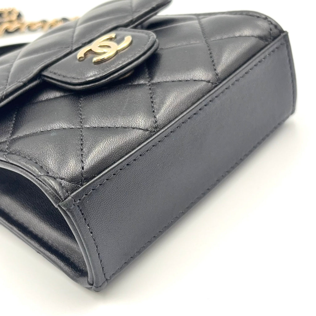Pre-Owned matelasse top handle Serial number starting with 31 chain shoulder bag black lambskin Gold AP2682 CHANEL