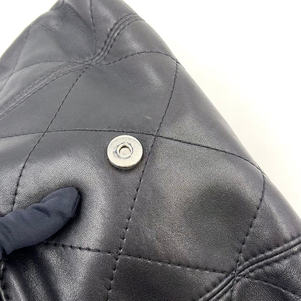 Pre-Owned diamond stitch 14-series serial number chain shoulder bag black lambskin Silver CHANEL