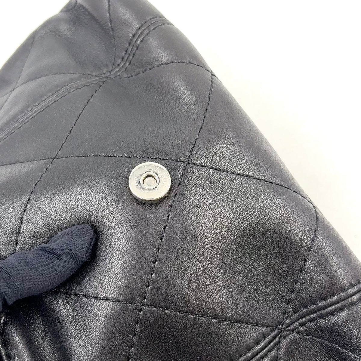 Pre-Owned diamond stitch 14-series serial number chain shoulder bag black lambskin Silver CHANEL