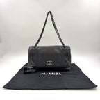 Pre-Owned diamond stitch 14-series serial number chain shoulder bag black lambskin Silver CHANEL