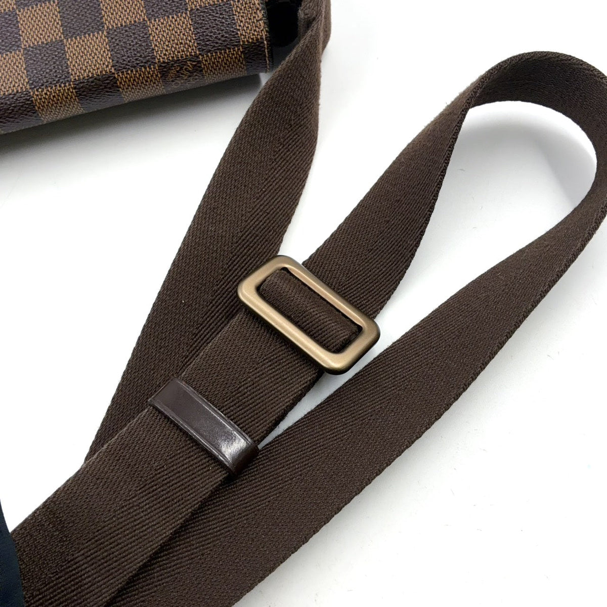 Pre-Owned District PM Damier  ebene Shoulder bag Brown Leather PVC Gold N41213 LOUIS VUITTON