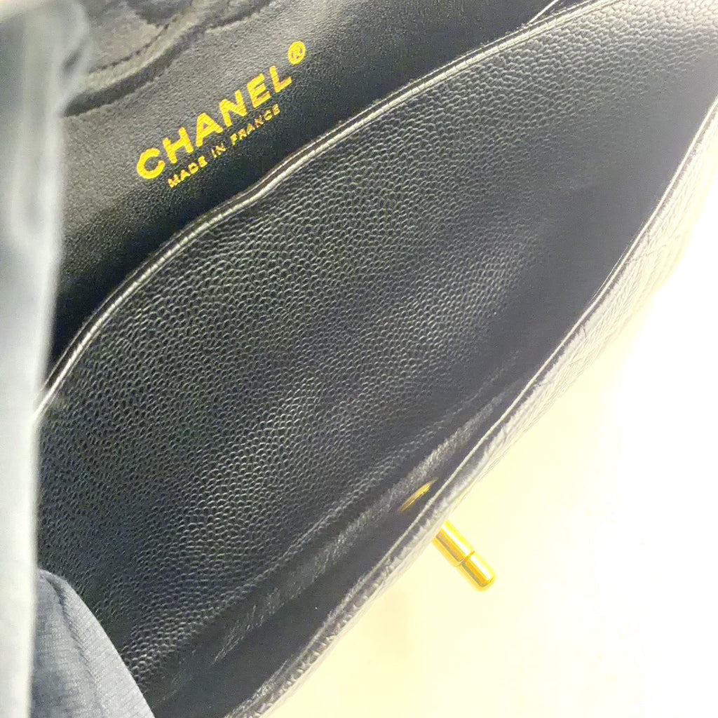 Pre-Owned Matelassé 25 Double-flap chain shoulder bag Serial number starting with 11 W chain shoulder bag black Grained Calfskin Gold A01112 CHANEL