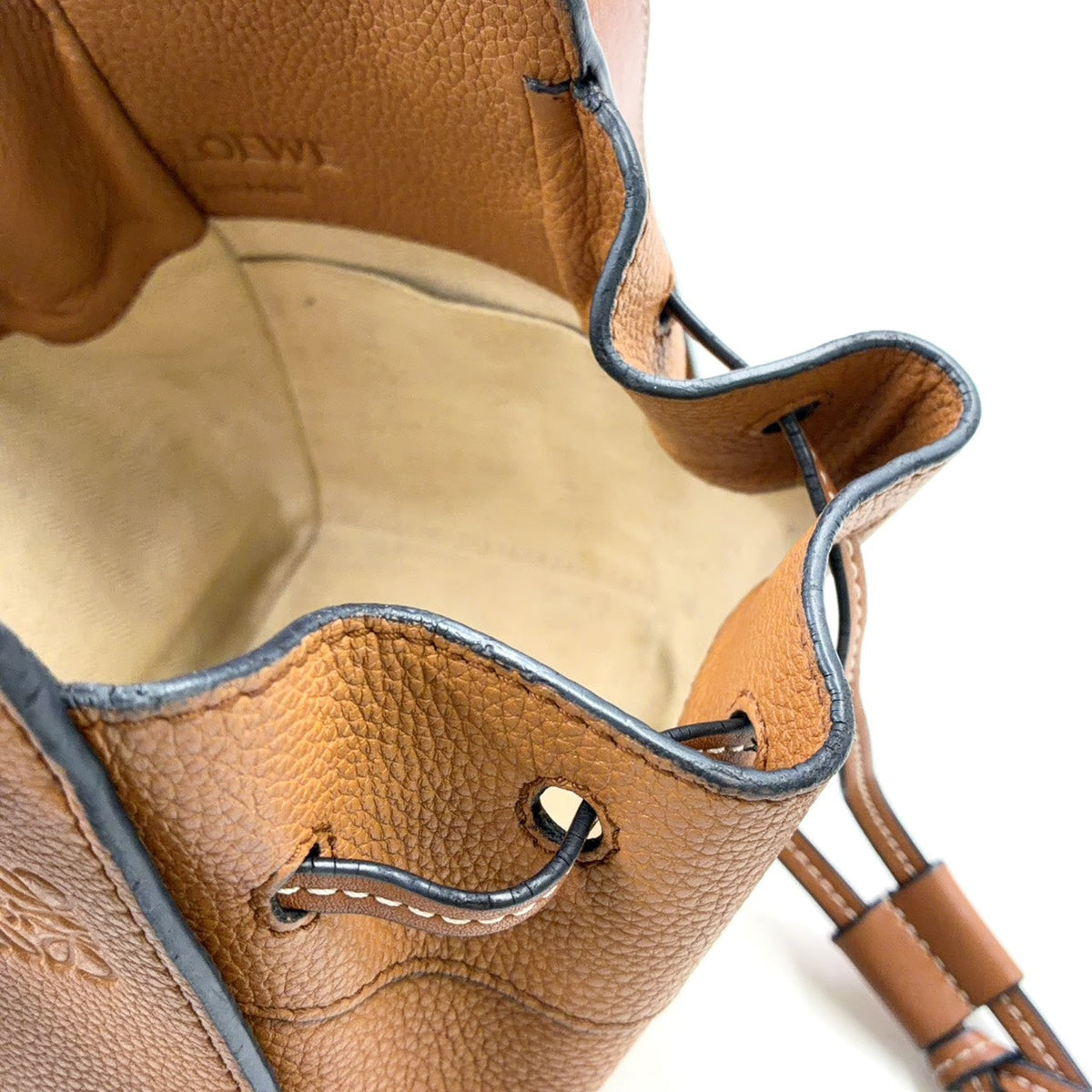 Pre-Owned drawstring hammock mini Handbag Shoulder bag Brown Leather Gold LOEWE