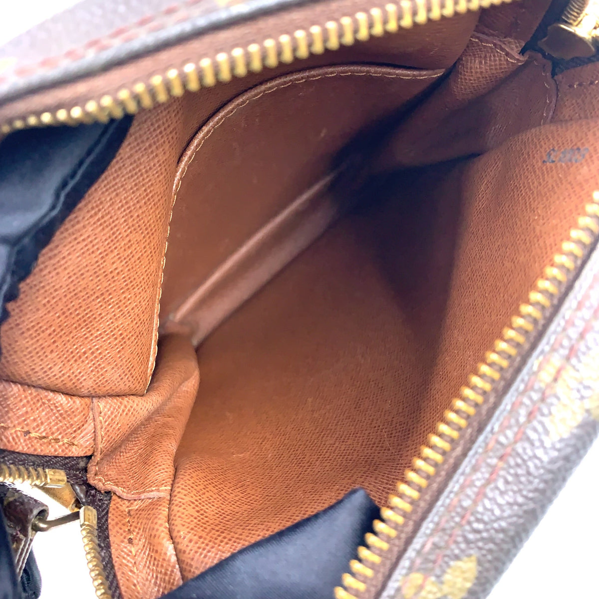 Pre-Owned Danube monogram Shoulder bag Brown light brown Leather PVC Gold M45266 LOUIS VUITTON