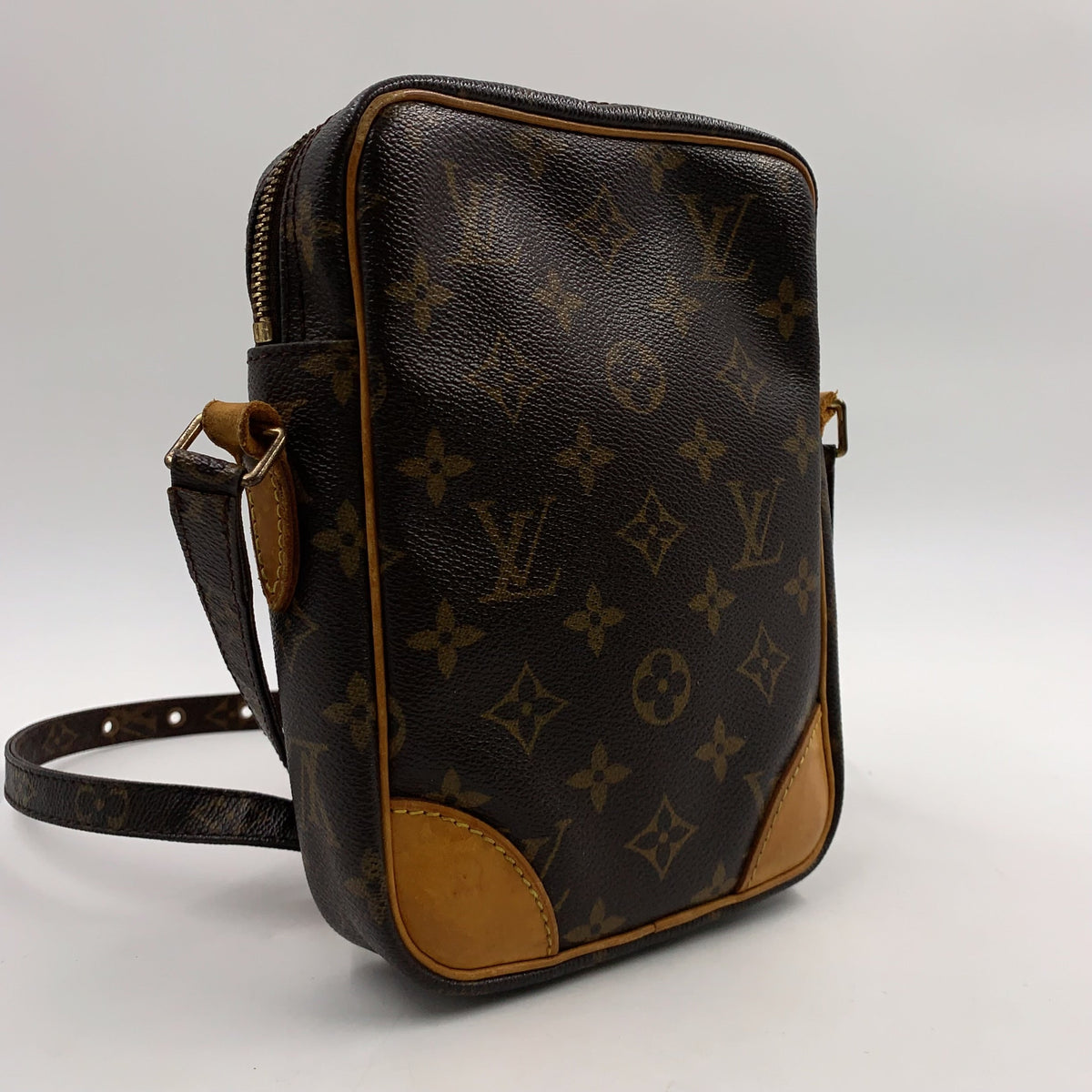 Pre-Owned Danube monogram Shoulder bag Brown light brown Leather PVC Gold M45266 LOUIS VUITTON
