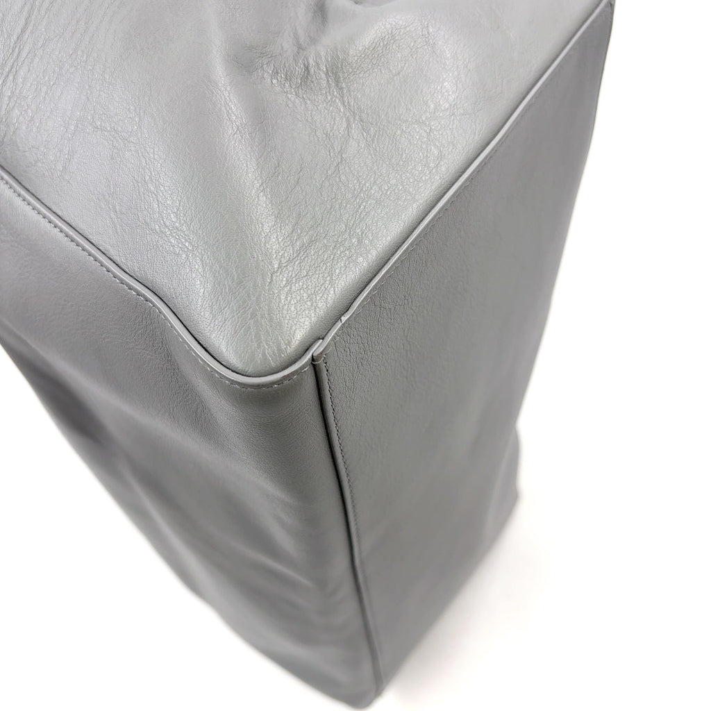 Pre-Owned Everyday tote bag Light gray Leather Silver BALENCIAGA