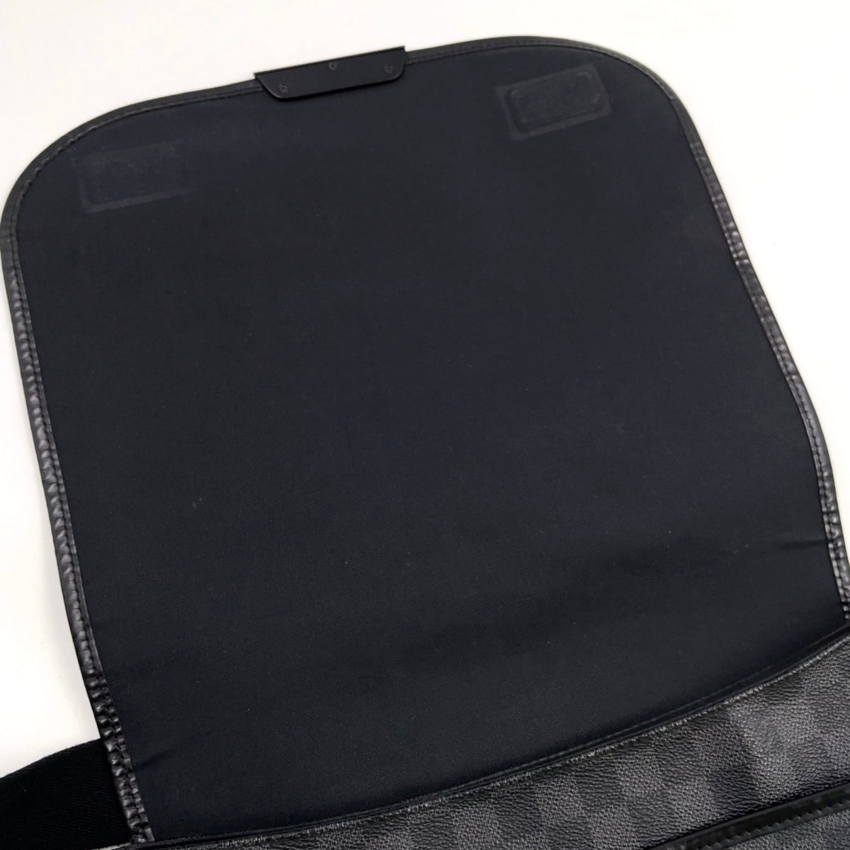 Pre-Owned Daniel MM Damier Graphite Shoulder bag black Leather PVC Silver N58029 LOUIS VUITTON