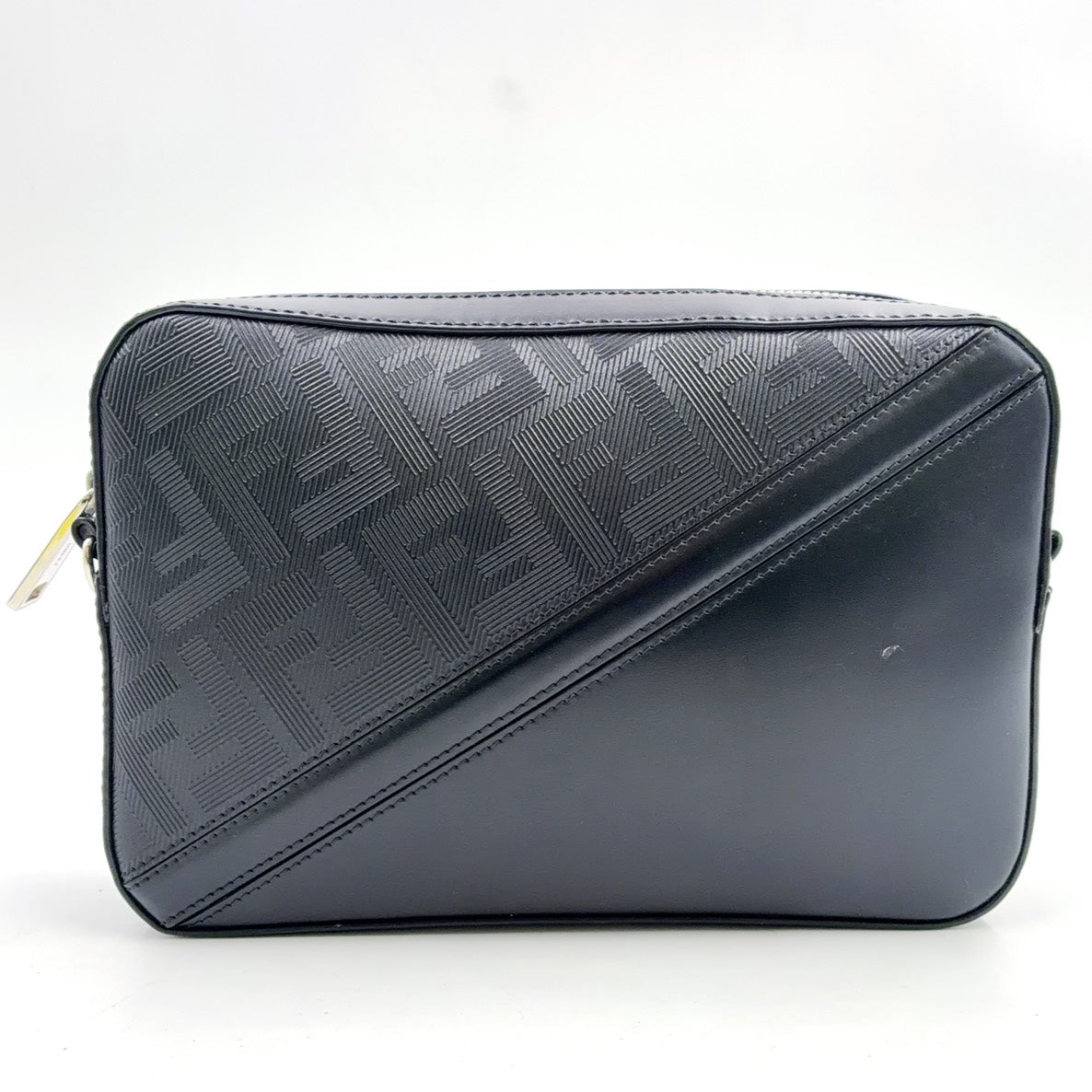 Pre-Owned Diagonal camera case shoulder Clutch bag black Calf Silver 7M0286 AQW FENDI