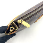 Pre-Owned Eva monogram Shoulder bag Brown Leather PVC Gold M95567 LOUIS VUITTON