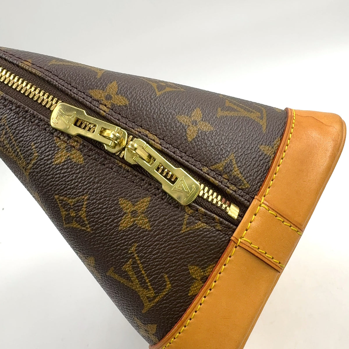 Pre-Owned Alma PM monogram Handbag Brown Leather PVC Gold M51130 LOUIS VUITTON
