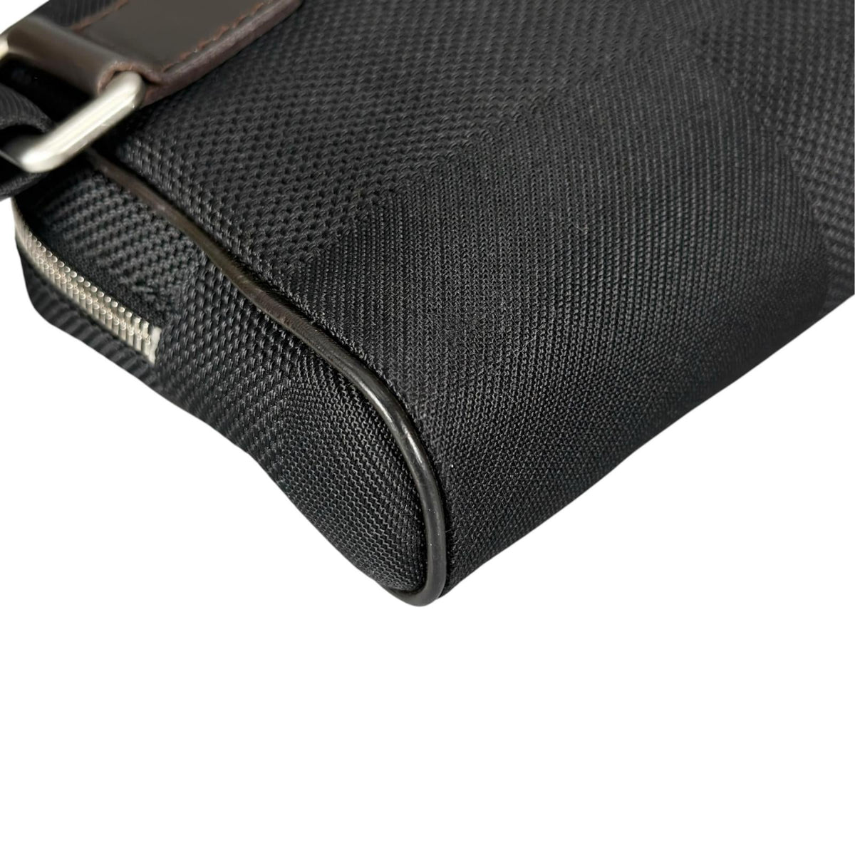 Pre-Owned acrobatics Damier jean Noir body bag black Leather nylon canvas Silver M93620 LOUIS VUITTON