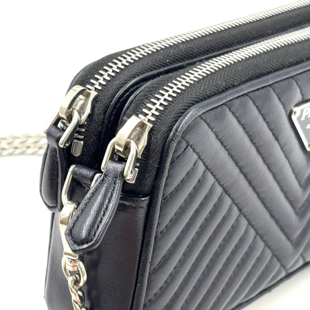 Pre-Owned diagram NAPPA IMPUNTURE chain shoulder bag black Leather Silver 1DH010 PRADA