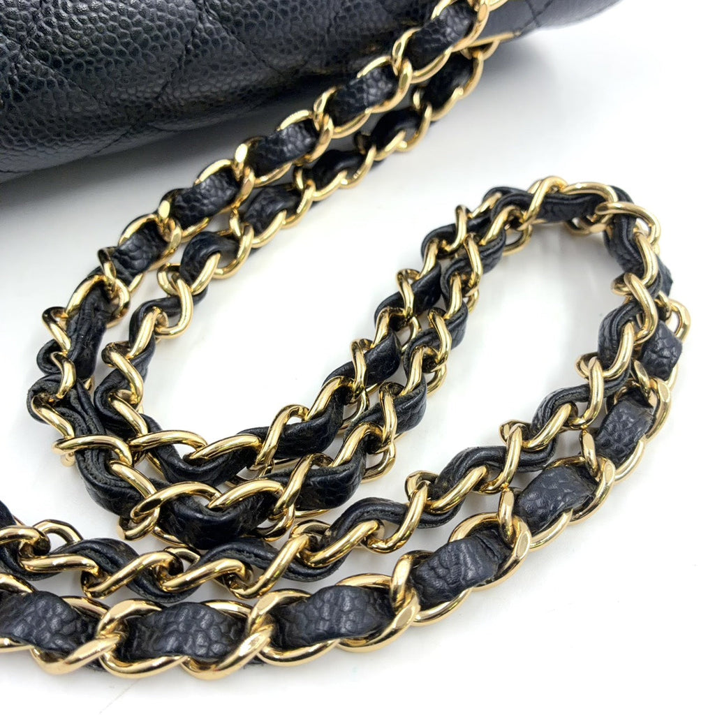 Pre-Owned Matelassé 25 Double-flap chain shoulder bag Serial number starting with 11 W chain shoulder bag black Grained Calfskin Gold A01112 CHANEL