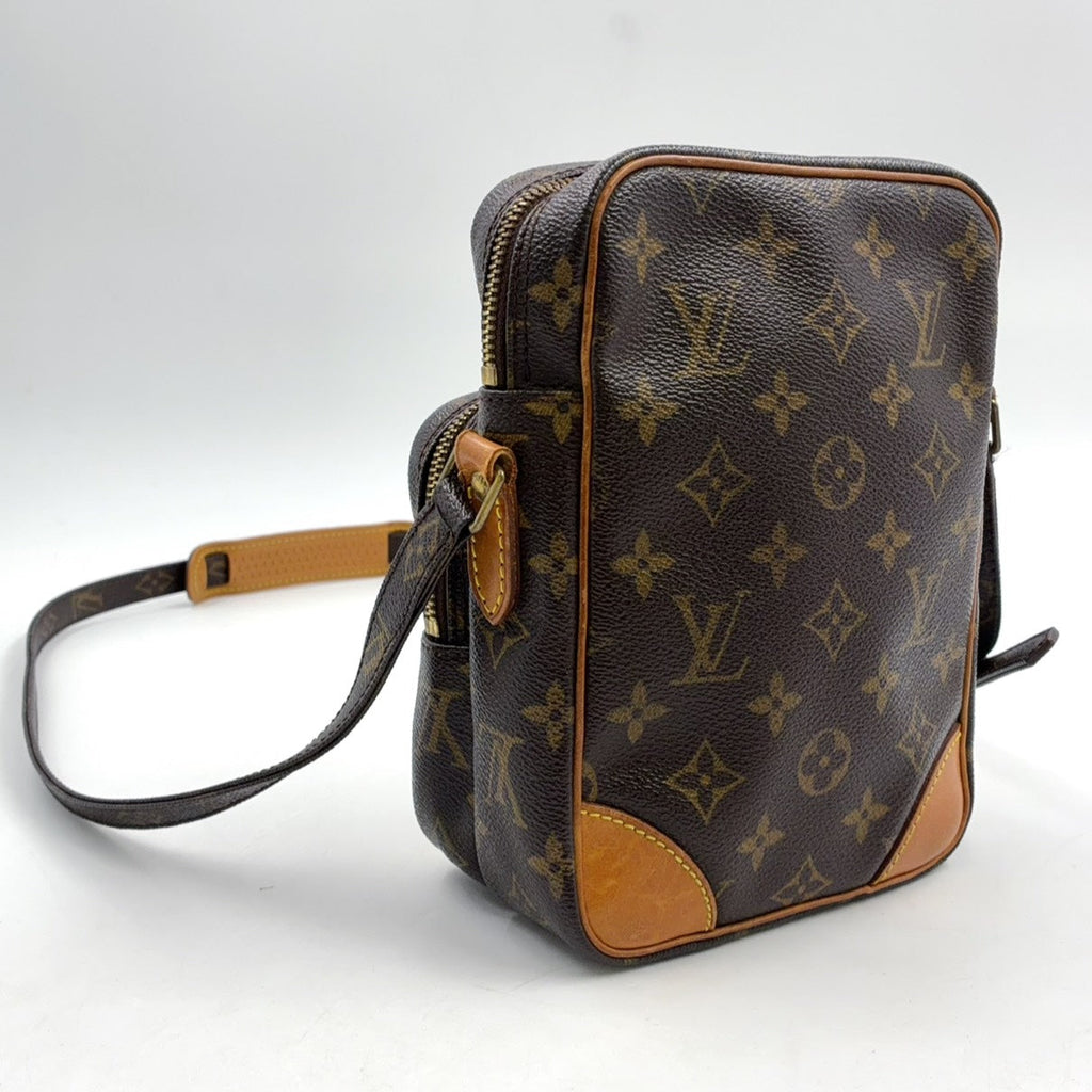 Pre-Owned Amazon monogram Shoulder bag Brown Leather PVC Gold M45236 LOUIS VUITTON