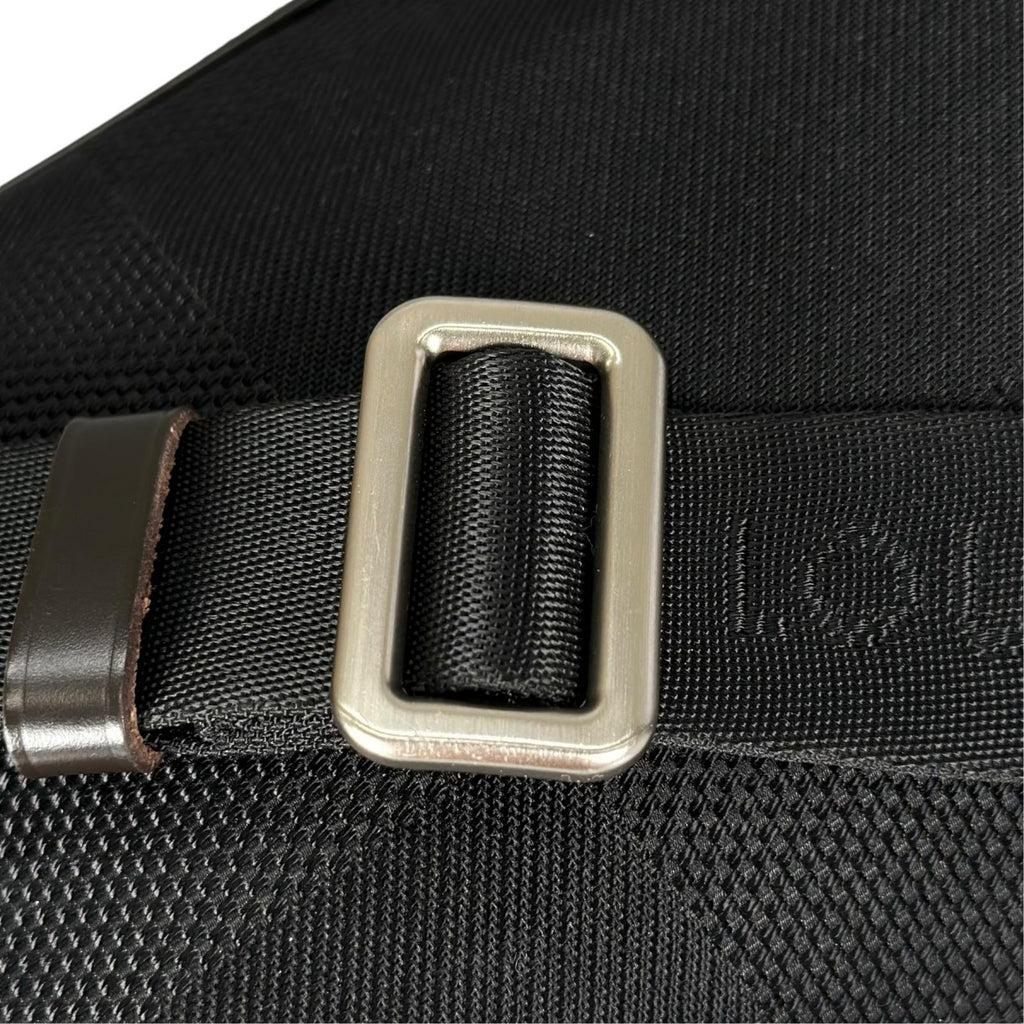 Pre-Owned acrobatics Damier jean Noir body bag black Leather nylon canvas Silver M93620 LOUIS VUITTON