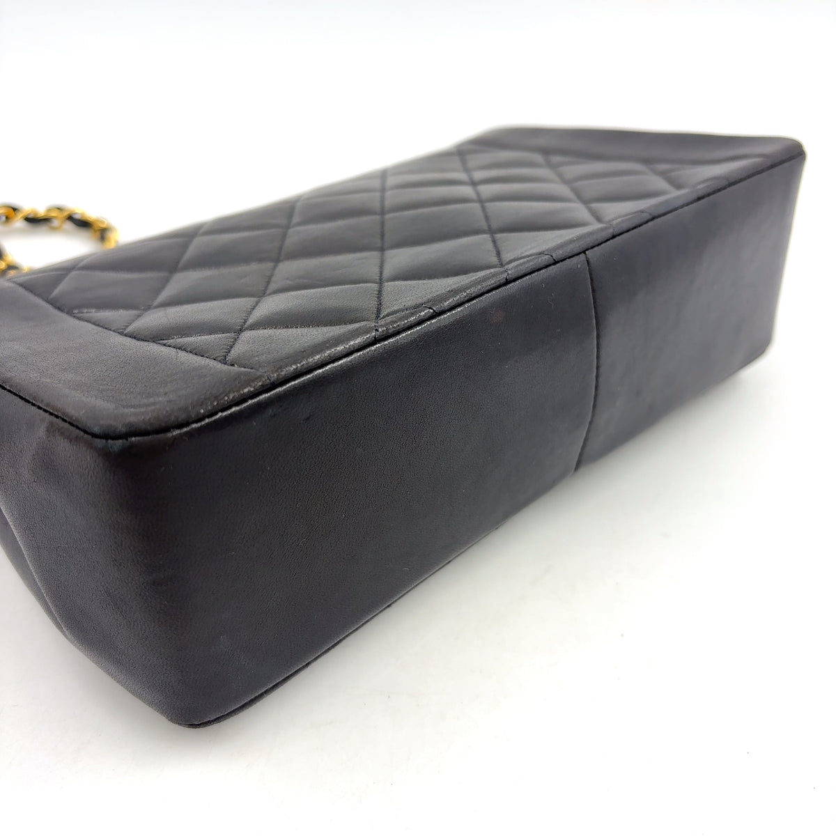 Pre-Owned matelasse Diana Flap Serial number starting with 2 Shoulder bag black lambskin Gold A01165  CHANEL