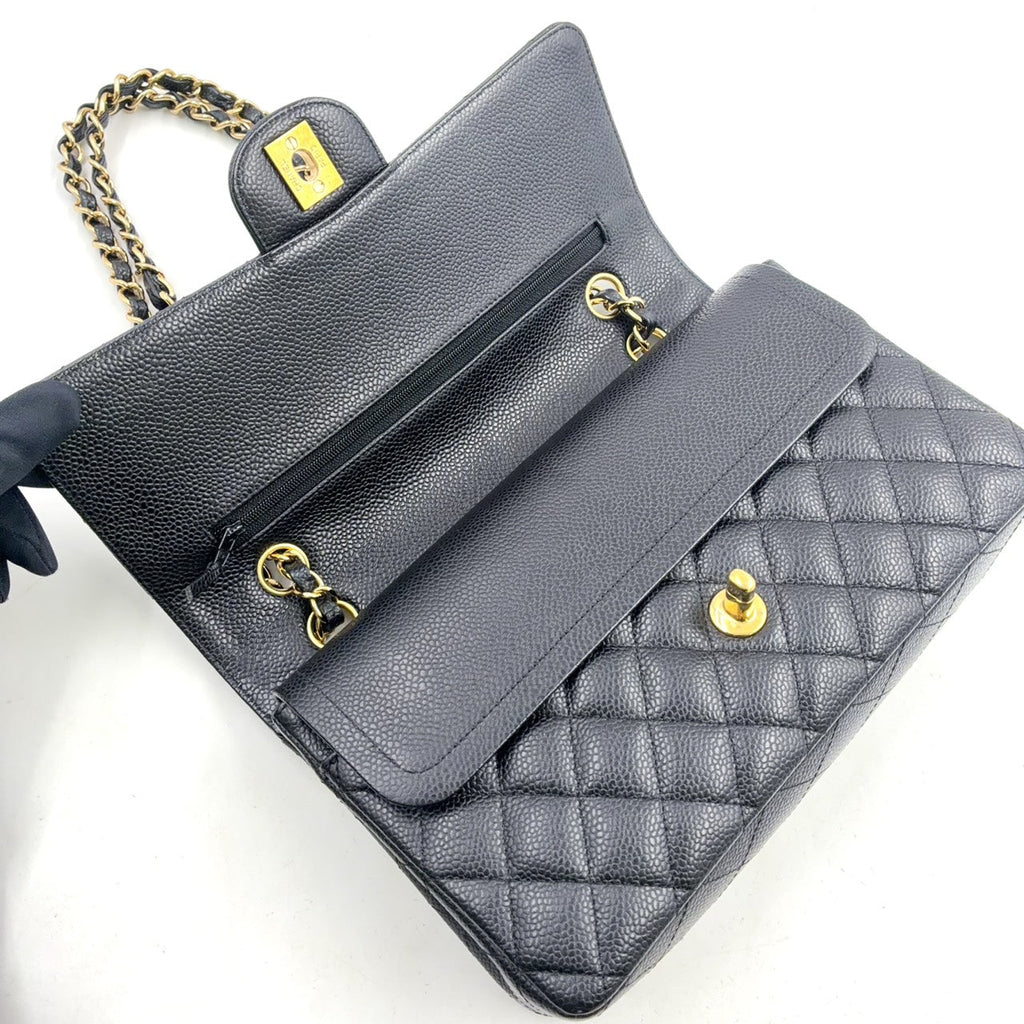 Pre-Owned Matelassé 25 Double-flap chain shoulder bag Serial number starting with 11 W chain shoulder bag black Grained Calfskin Gold A01112 CHANEL
